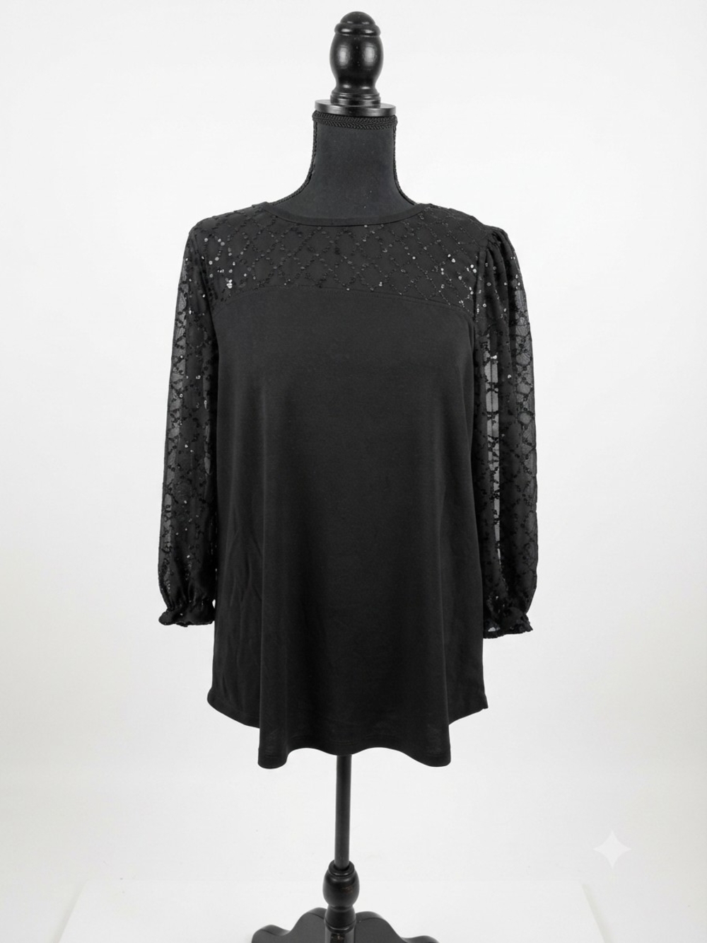 Women's Black Lace Yoke Long Sleeve Top